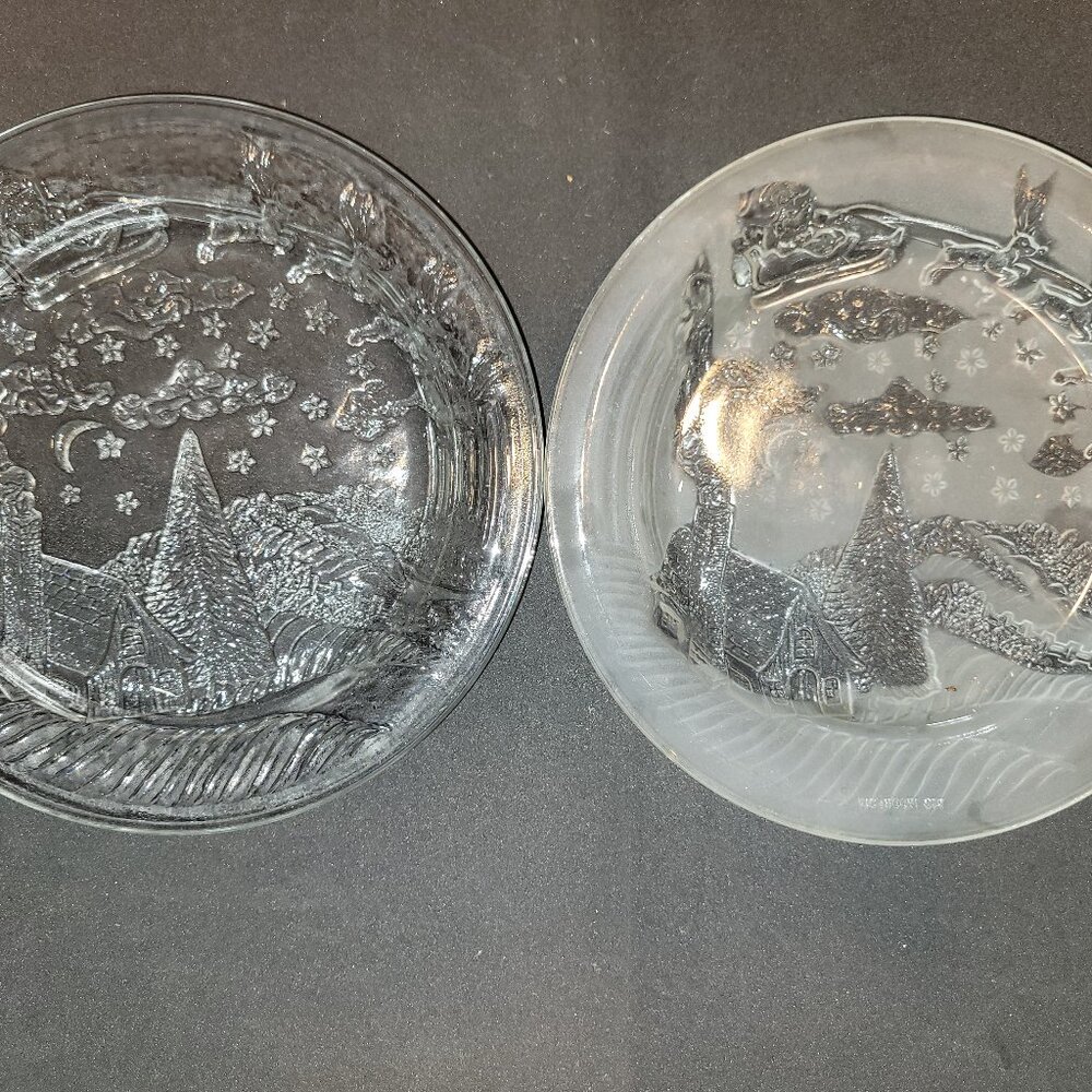 Vintage KIG Indonesia Embossed Glass Christmas Plate Set * Serving Plates